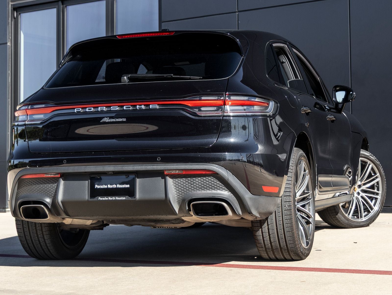 2023 Porsche Macan Macan (MY23)