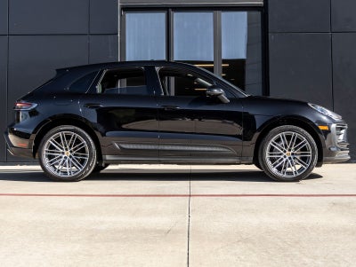 2023 Porsche Macan Macan (MY23)