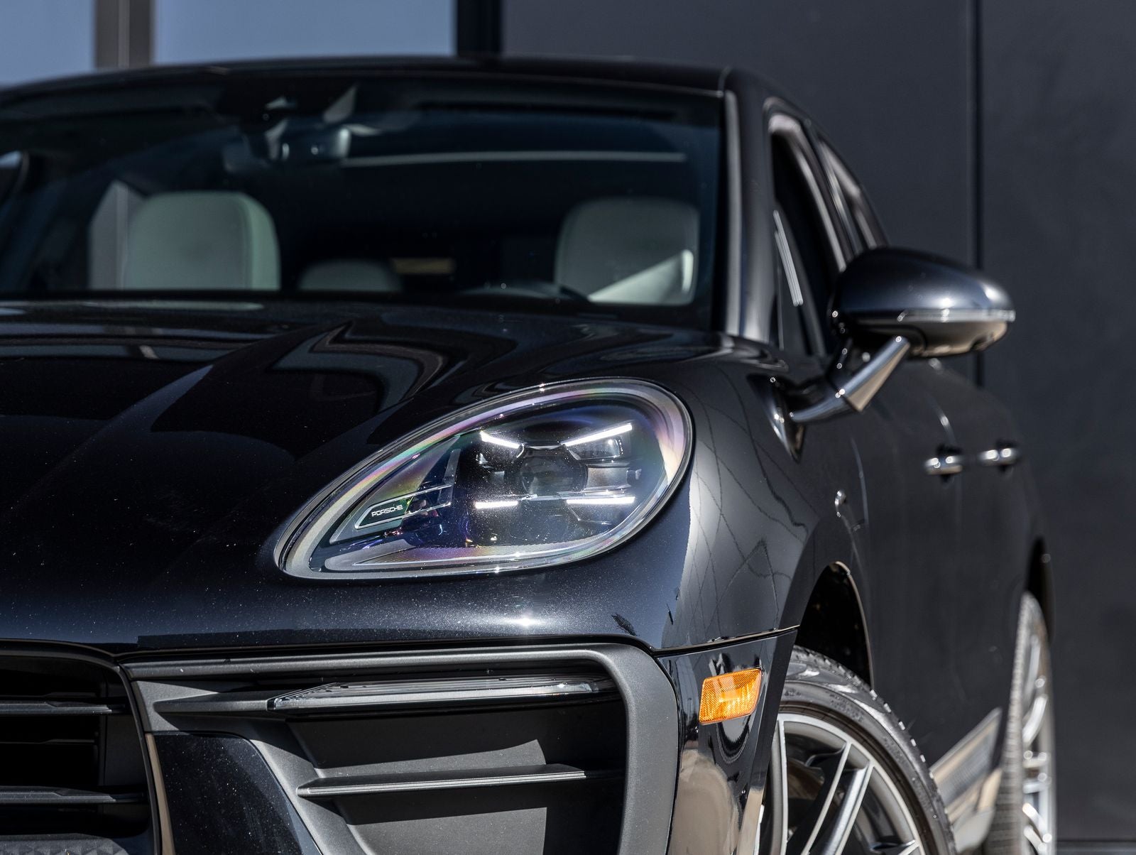 2023 Porsche Macan Macan (MY23)