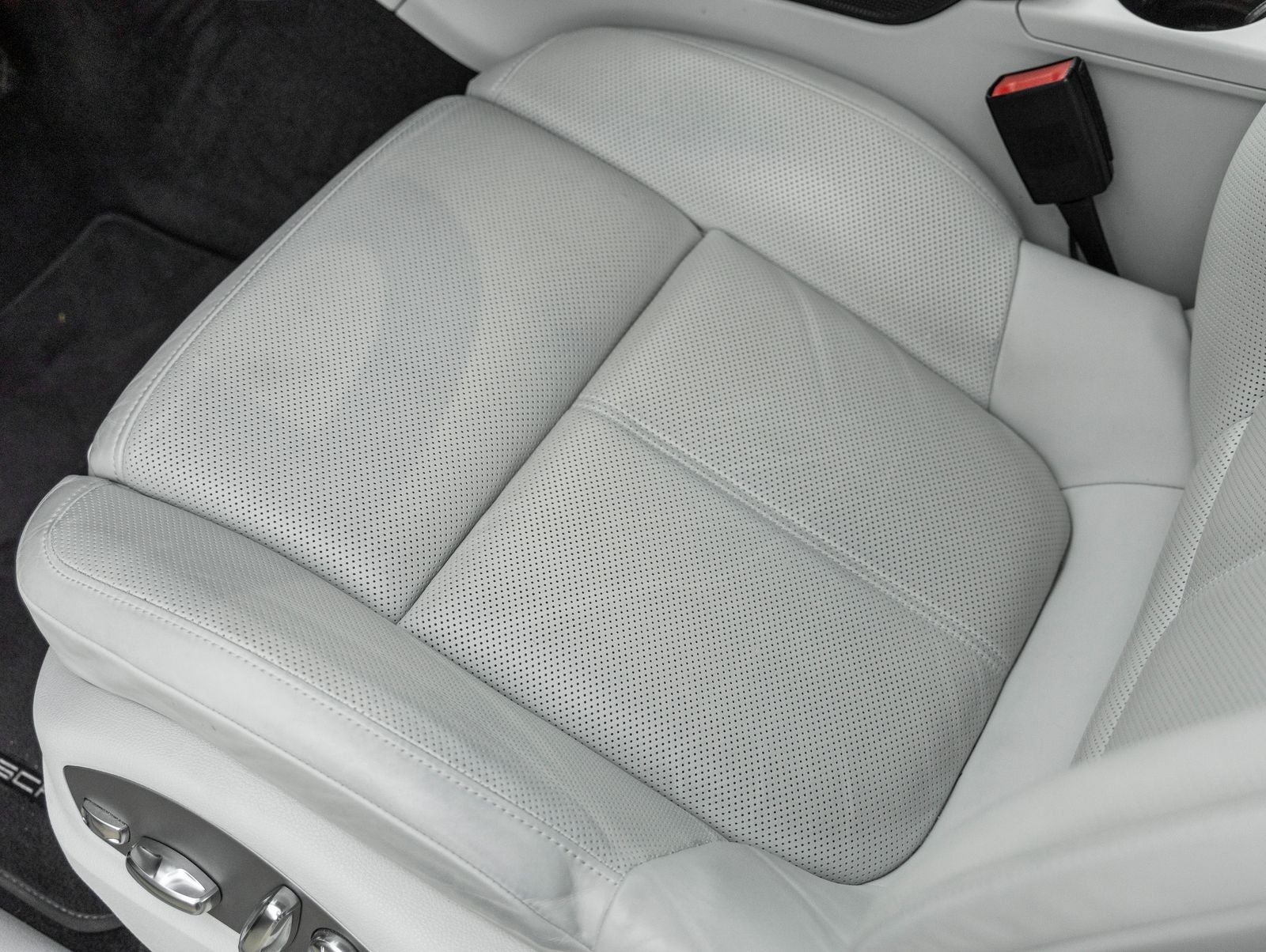 2023 Porsche Macan Macan (MY23)