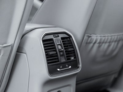 2023 Porsche Macan Macan (MY23)