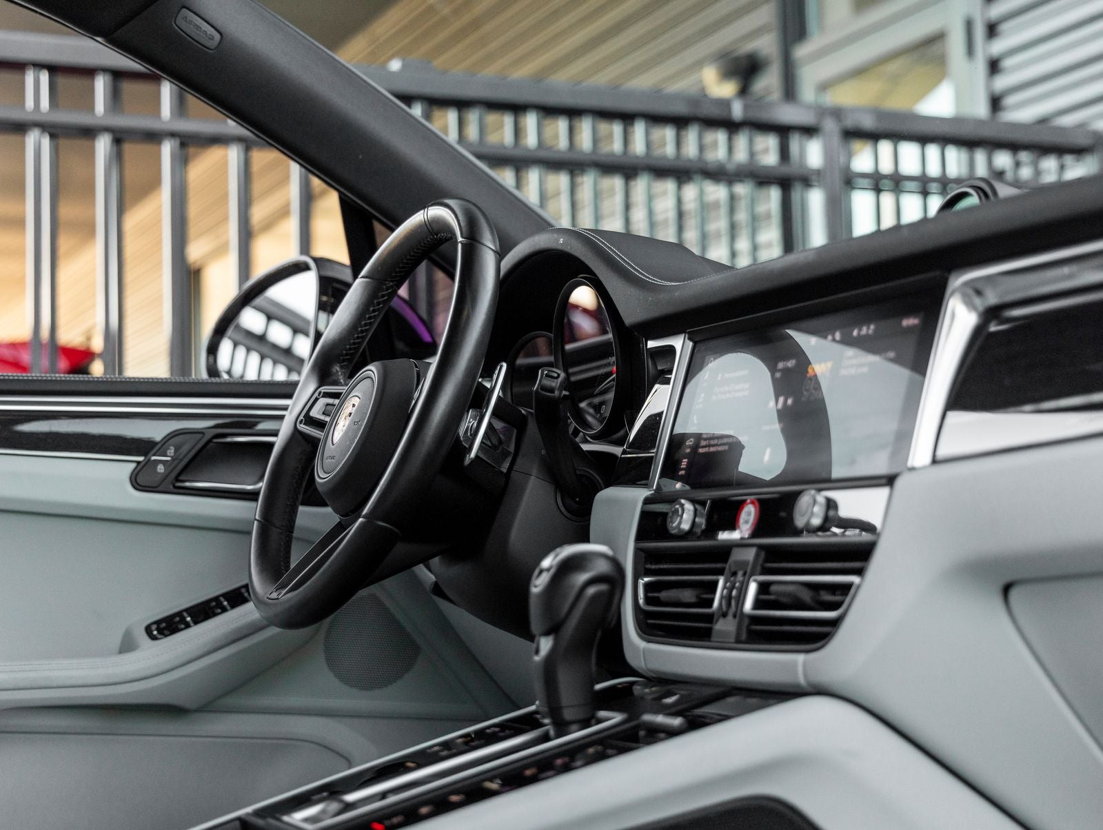 2023 Porsche Macan Macan (MY23)