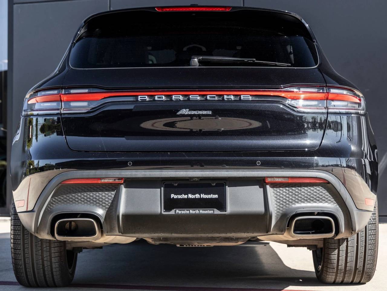 2023 Porsche Macan Macan (MY23)