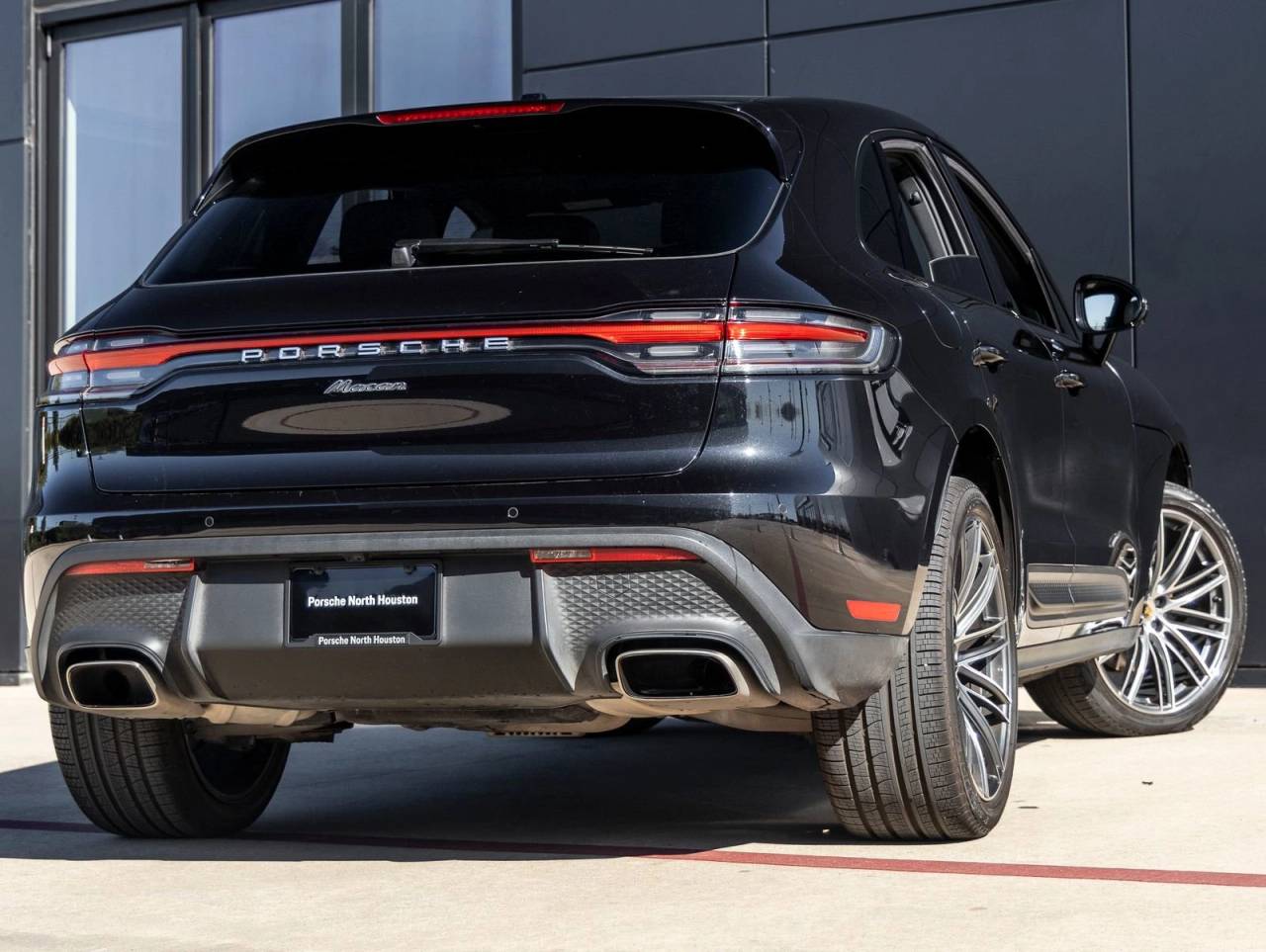 2023 Porsche Macan Macan (MY23)