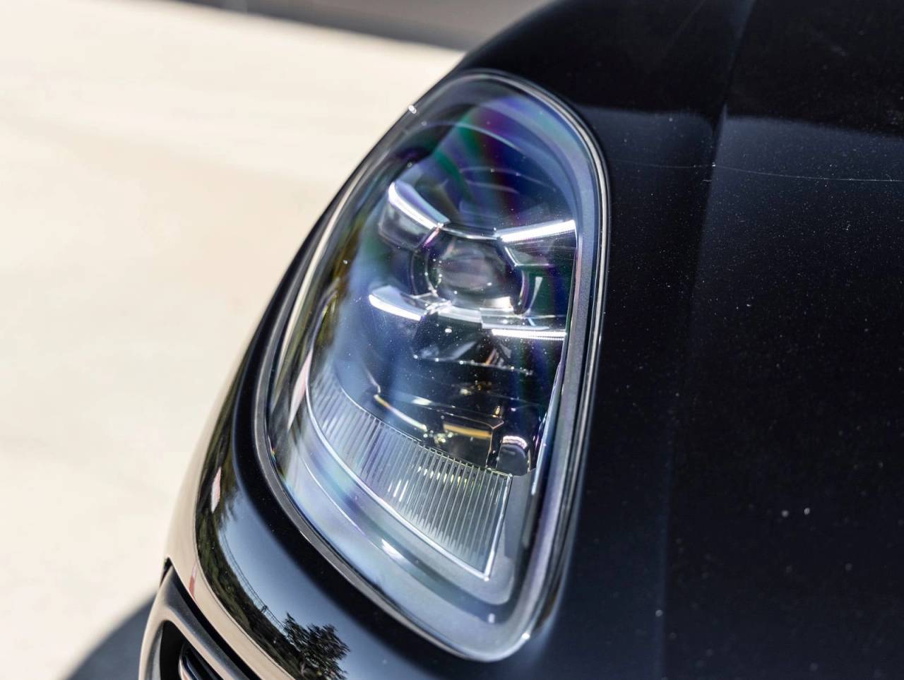 2023 Porsche Macan Macan (MY23)