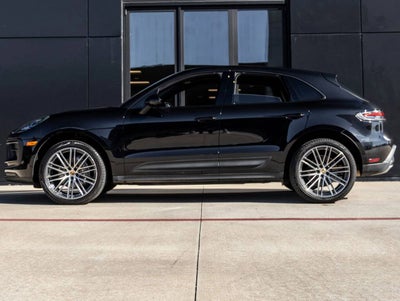 2023 Porsche Macan Macan (MY23)