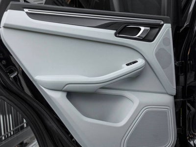 2023 Porsche Macan Macan (MY23)