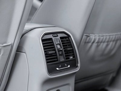 2023 Porsche Macan Macan (MY23)