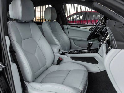 2023 Porsche Macan Macan (MY23)