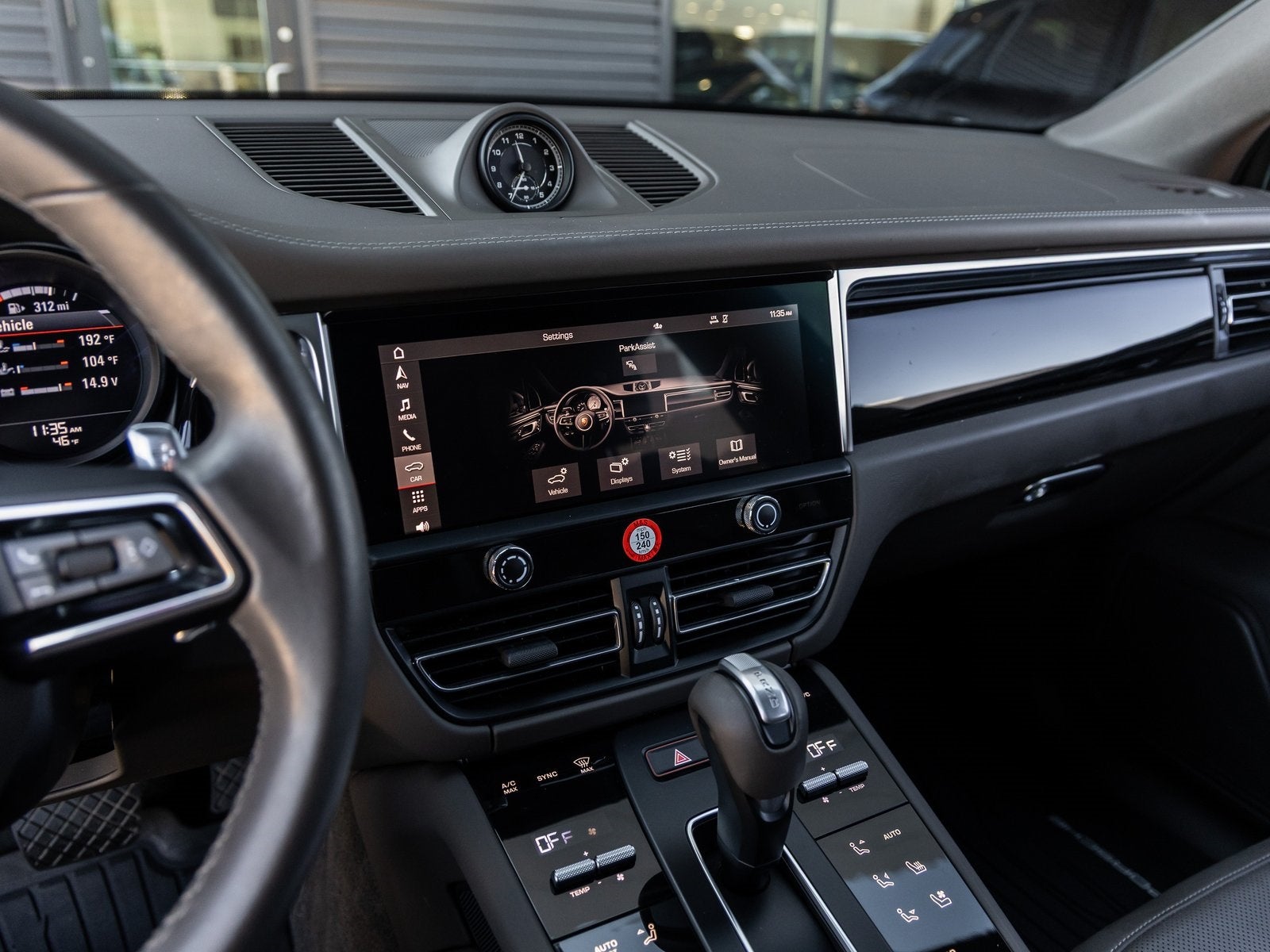 2023 Porsche Macan Macan (MY23)