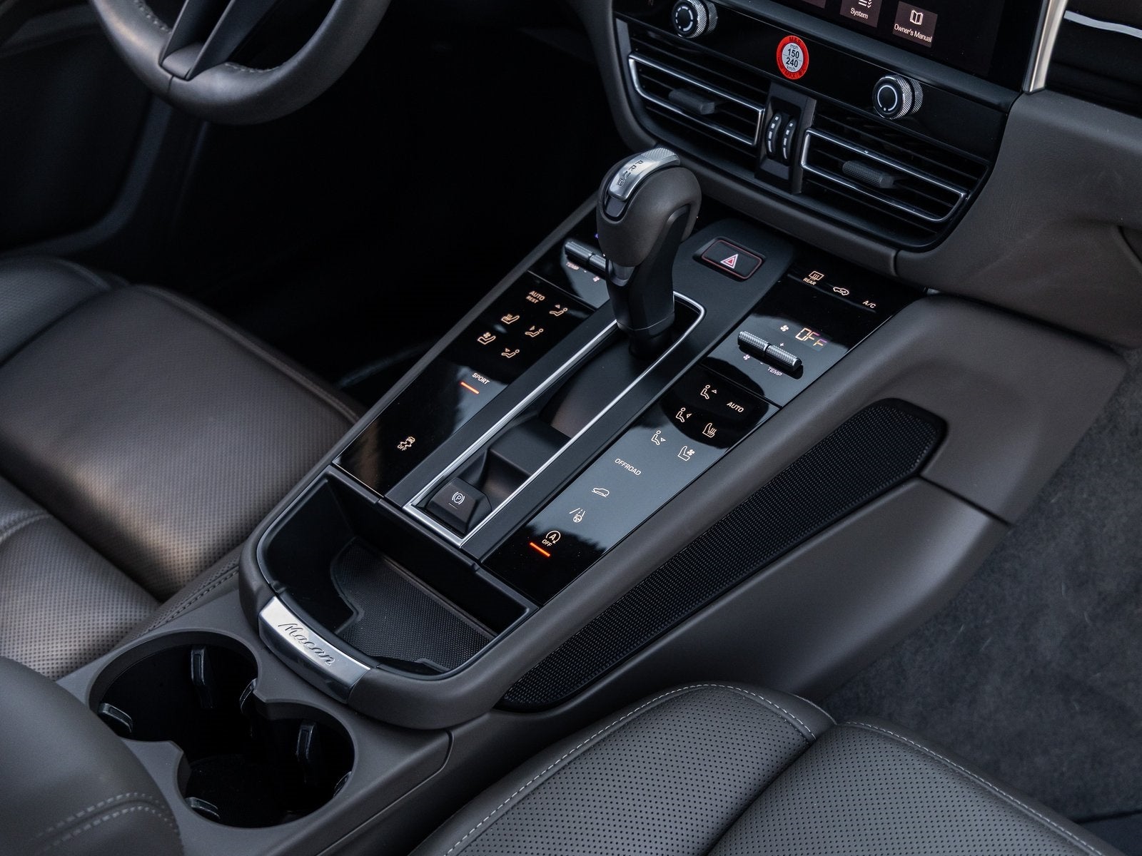 2023 Porsche Macan Macan (MY23)