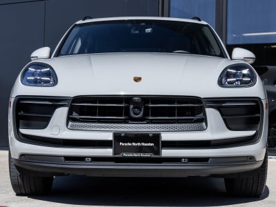 2023 Porsche Macan Macan (MY23)