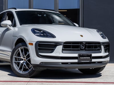 2023 Porsche Macan Macan (MY23)