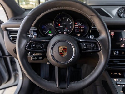 2023 Porsche Macan Macan (MY23)