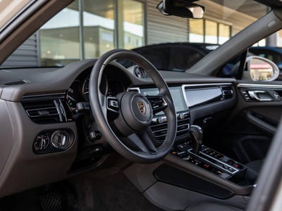 2023 Porsche Macan Macan (MY23)