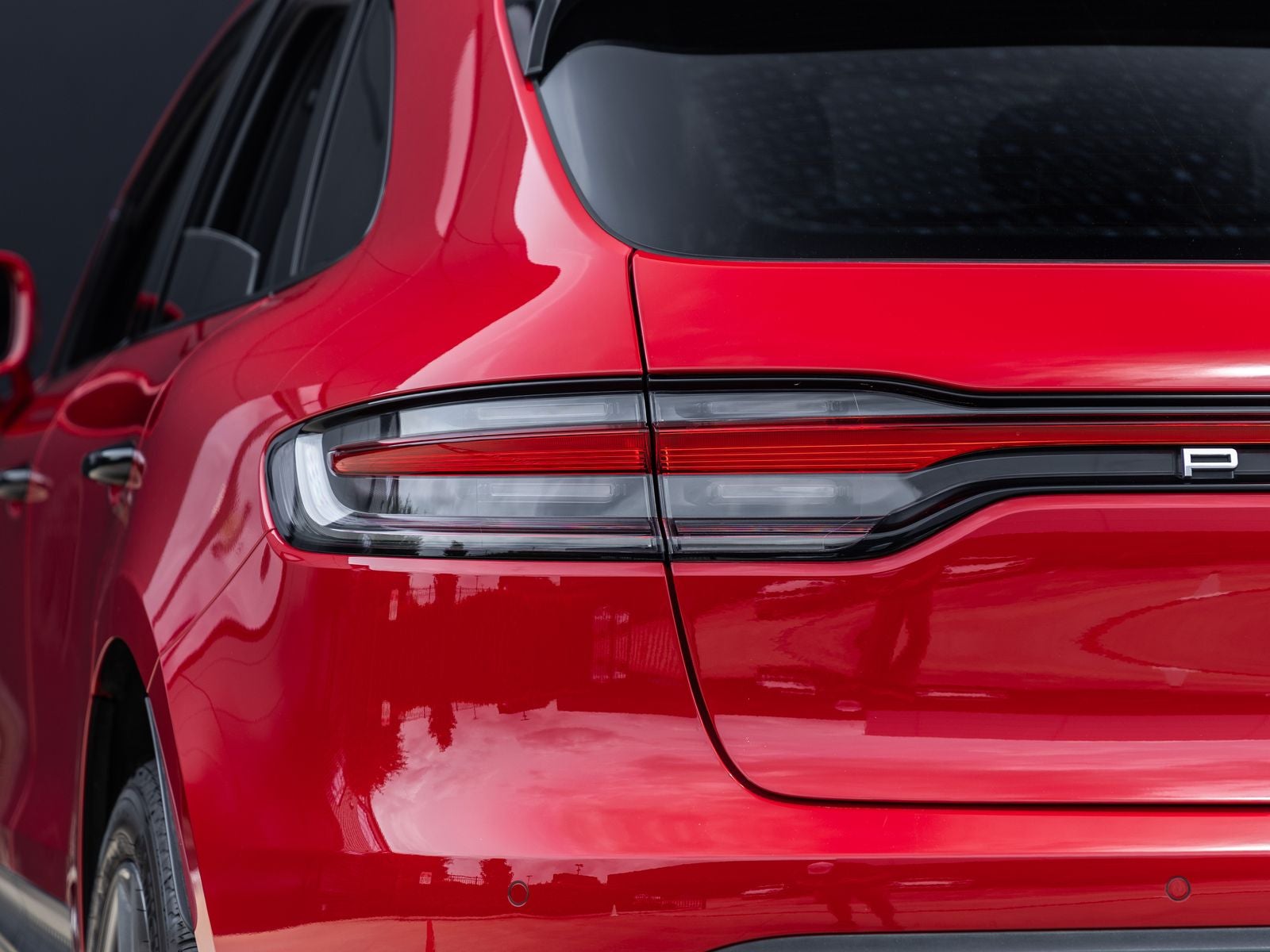 2023 Porsche Macan AWD