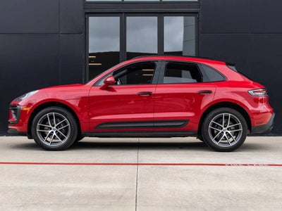 2023 Porsche Macan AWD