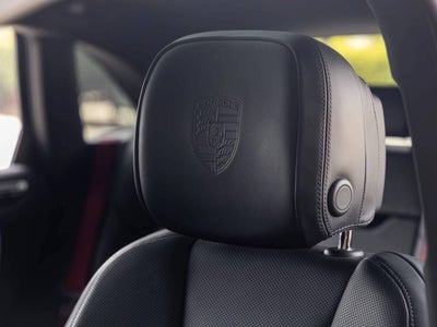 2023 Porsche Macan AWD
