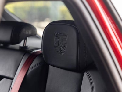 2023 Porsche Macan AWD