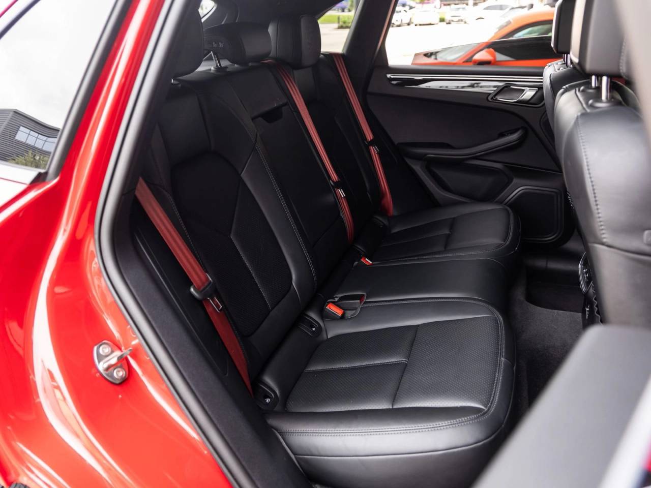 2023 Porsche Macan AWD
