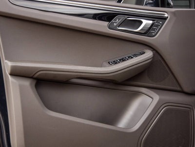2023 Porsche Macan Macan