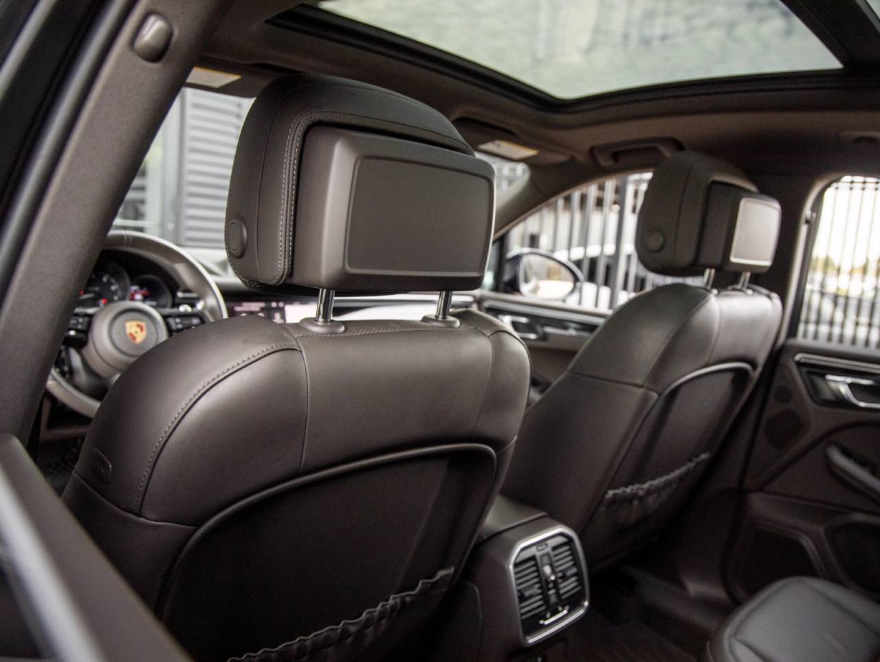 2023 Porsche Macan Macan