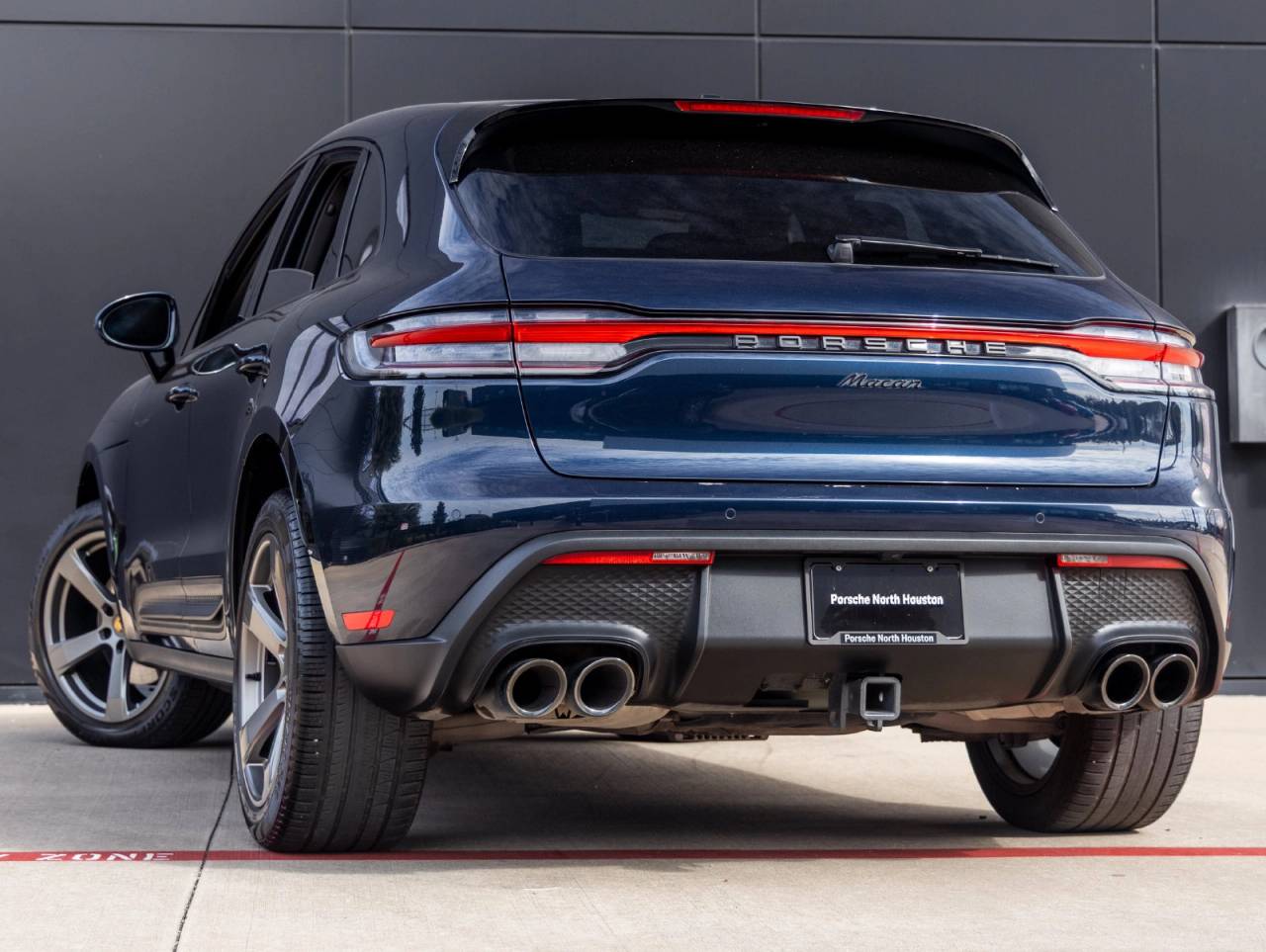 2023 Porsche Macan Macan