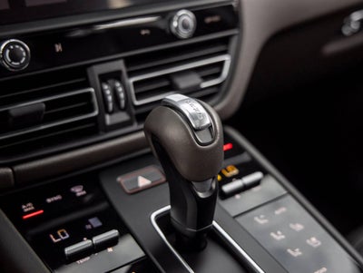 2023 Porsche Macan Macan