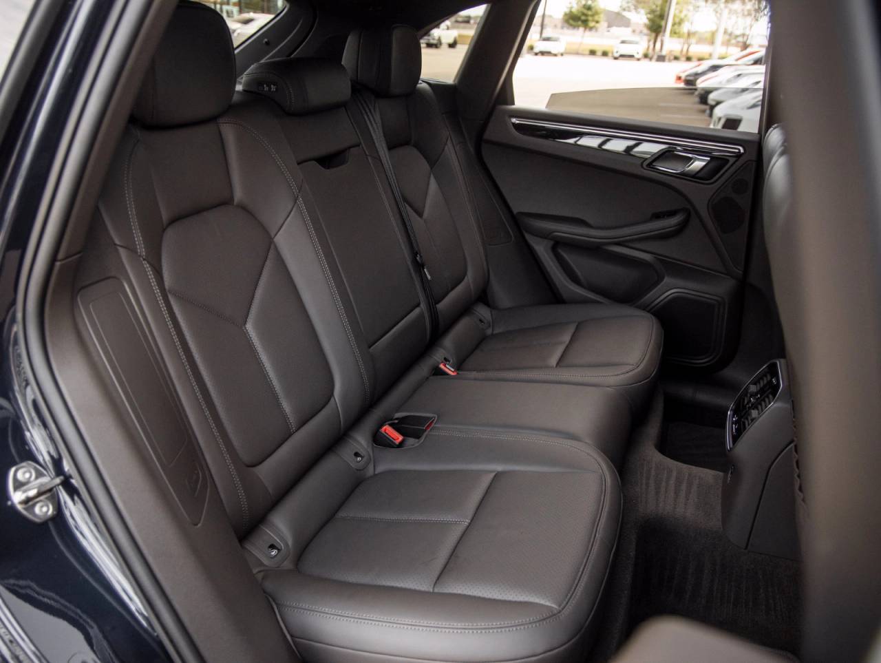 2023 Porsche Macan Macan
