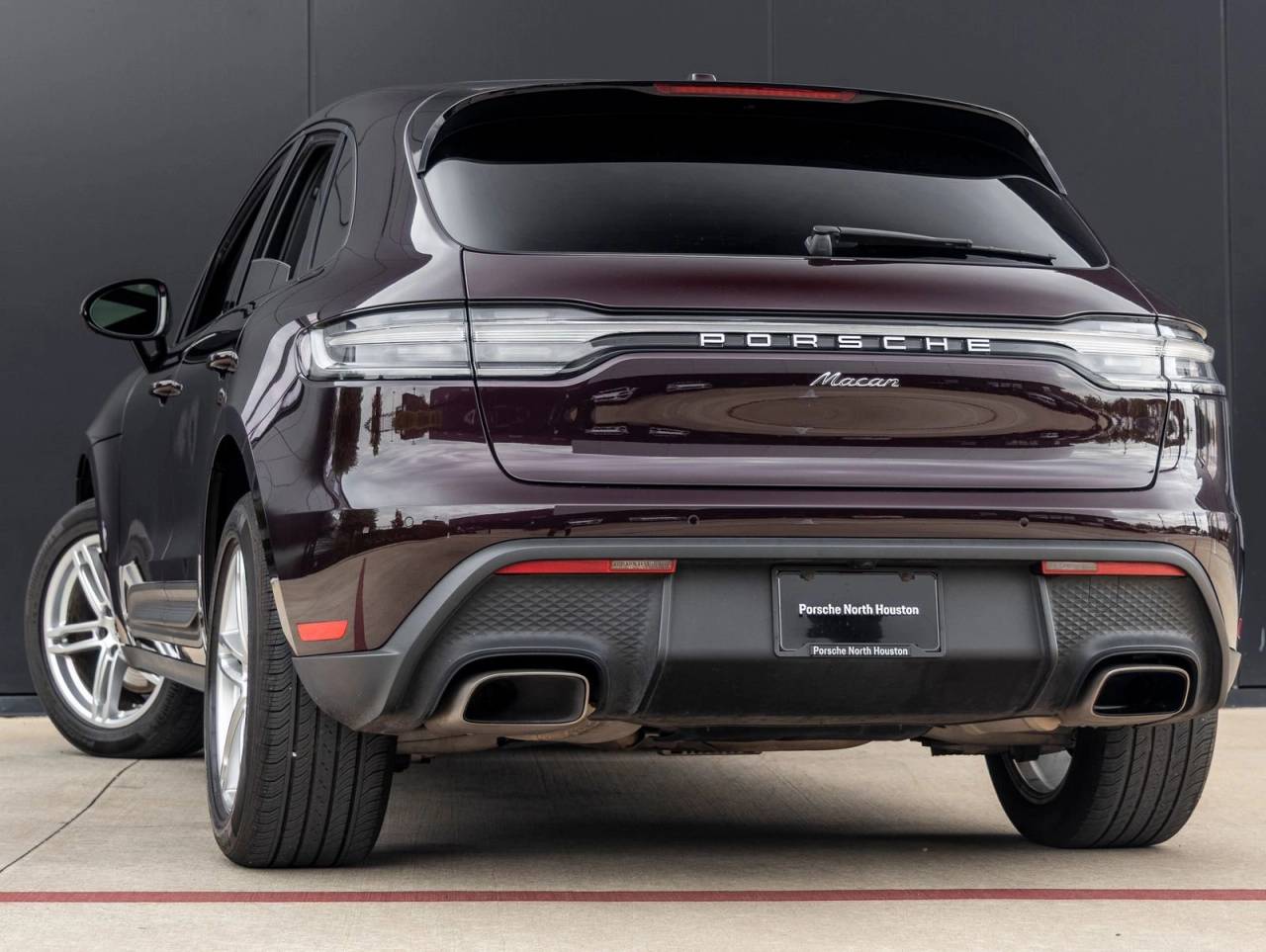 2024 Porsche Macan AWD