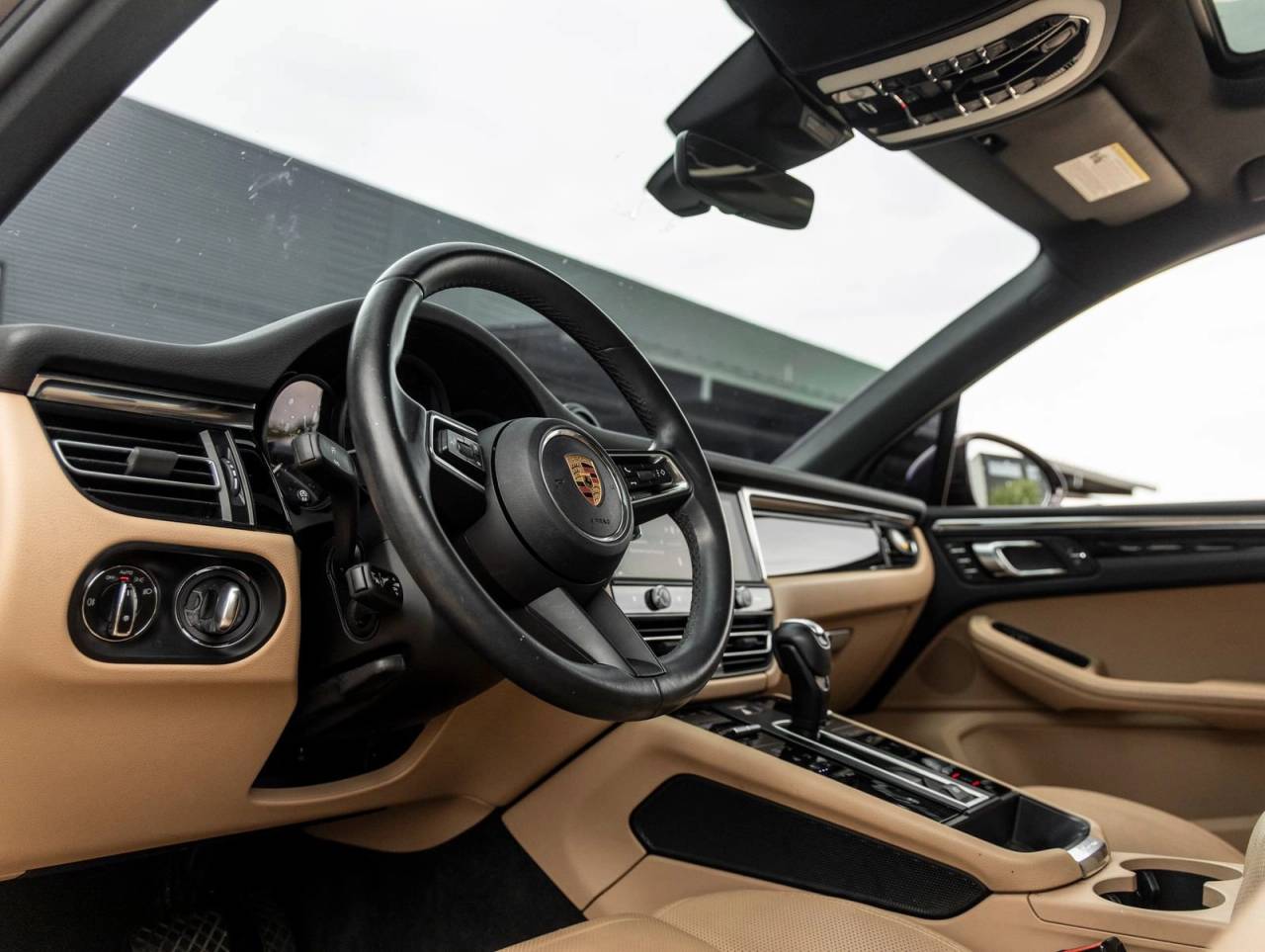 2024 Porsche Macan AWD