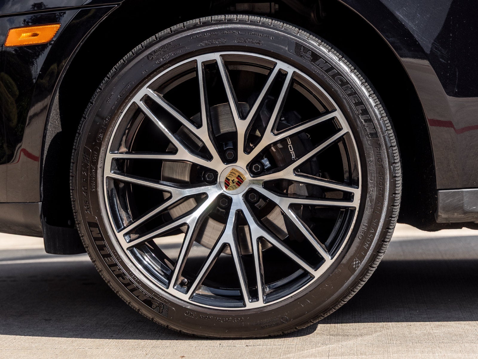 2024 Porsche Macan Macan