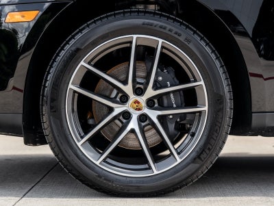 2025 Porsche Macan Macan