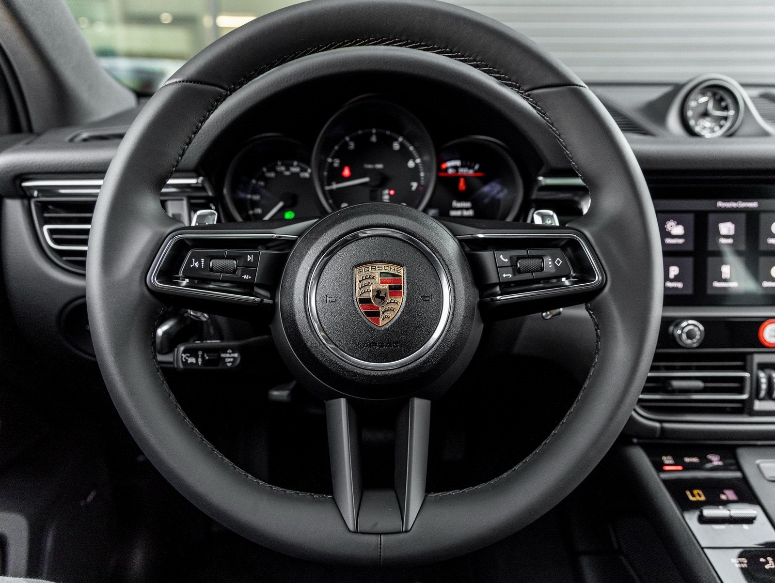 2025 Porsche Macan Macan