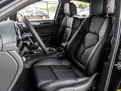 2025 Porsche Macan Macan