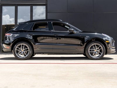 2025 Porsche Macan Macan