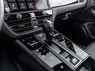 2025 Porsche Macan Macan