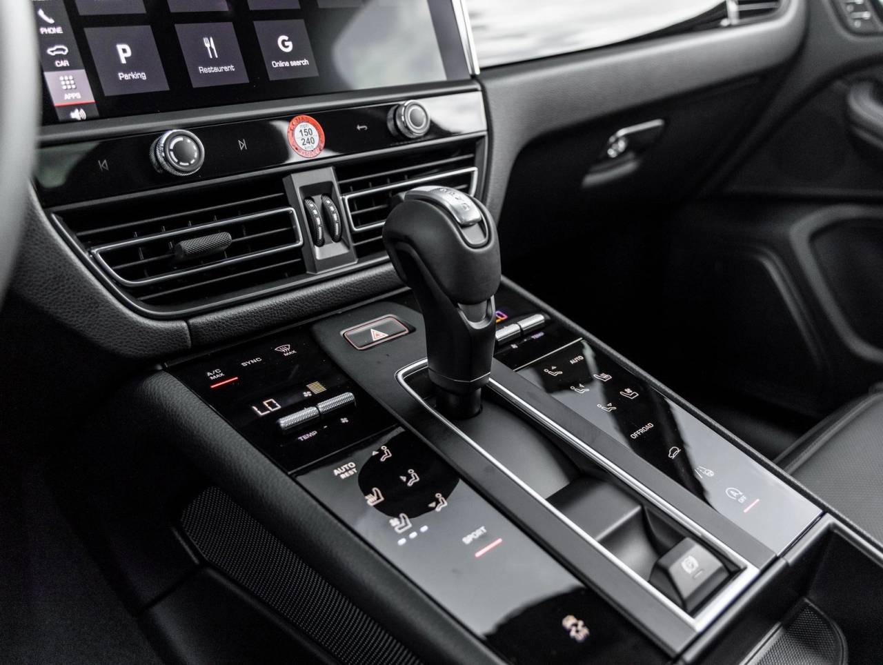 2025 Porsche Macan Macan