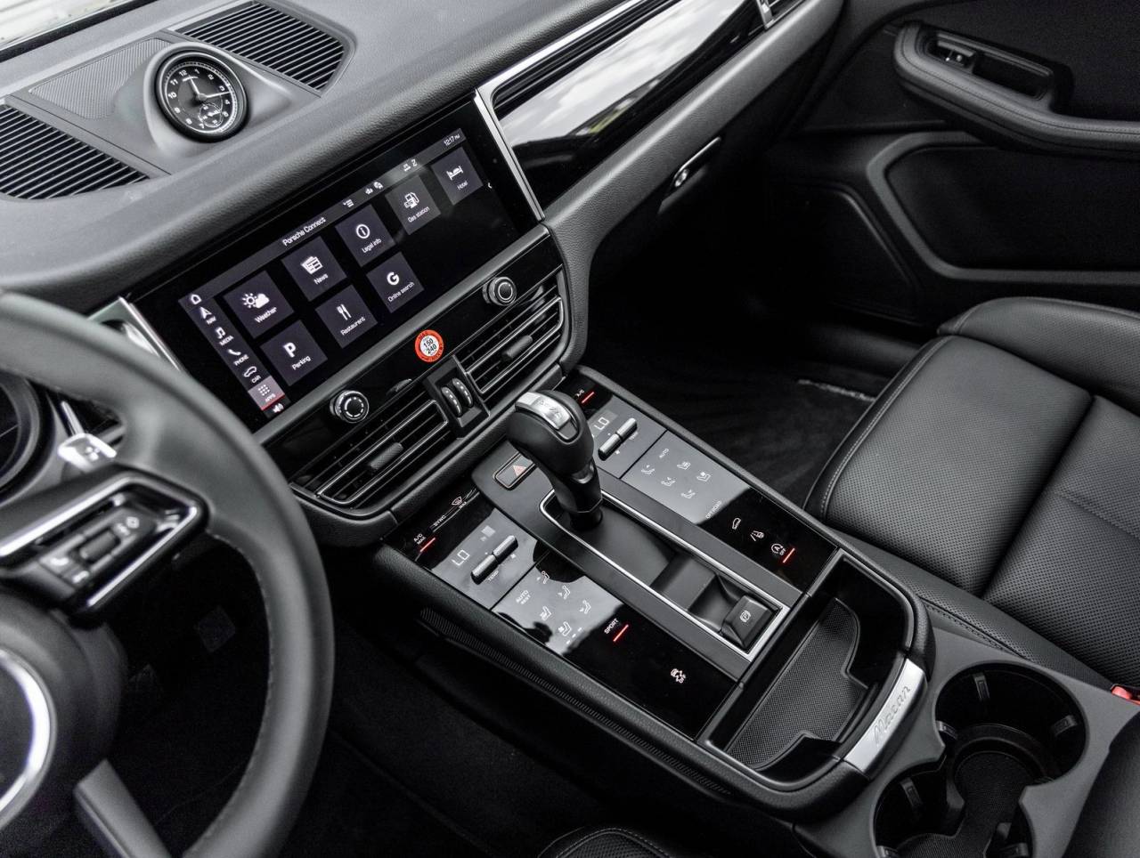 2025 Porsche Macan Macan