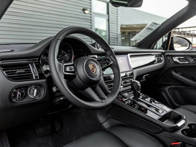 2025 Porsche Macan Macan