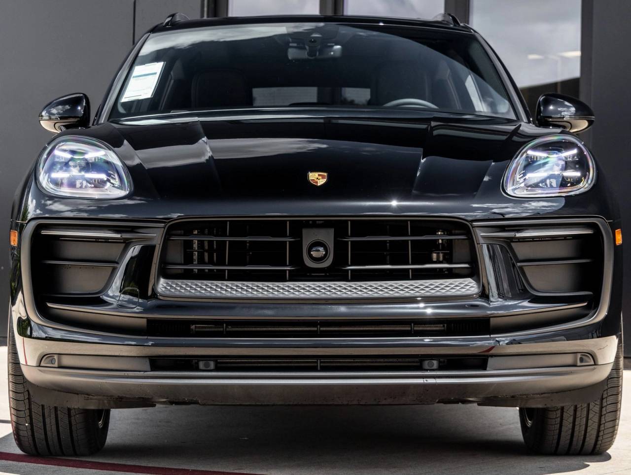 2025 Porsche Macan Macan