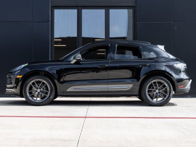 2025 Porsche Macan Macan T