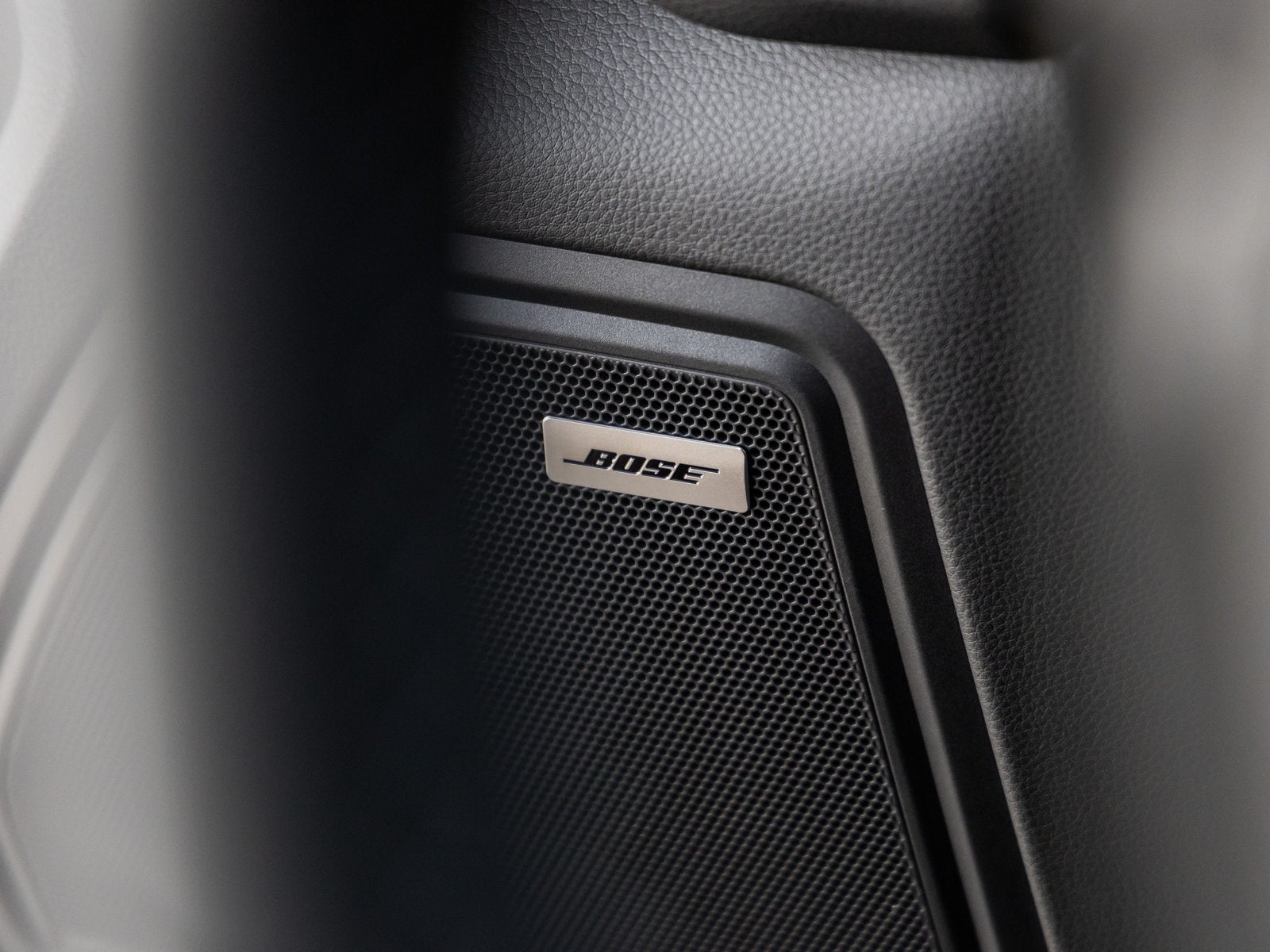 2025 Porsche Macan Macan T