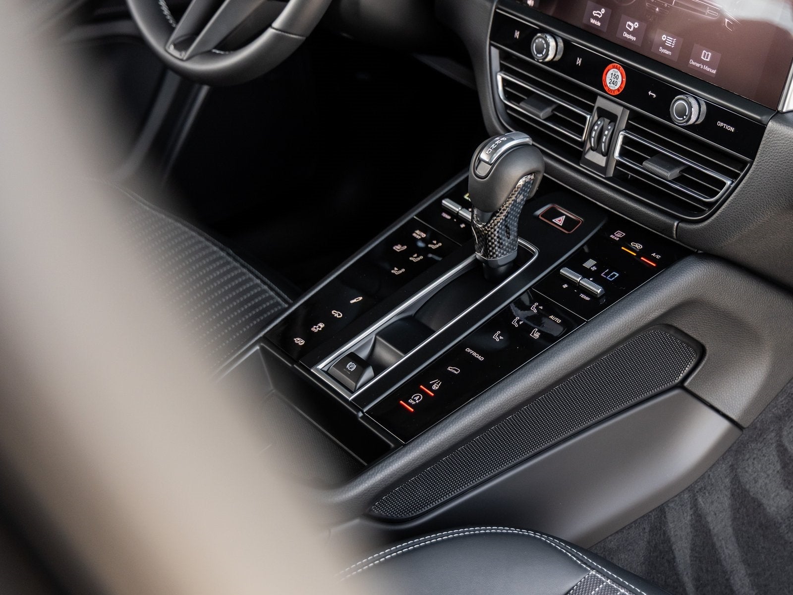 2025 Porsche Macan Macan T