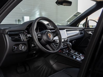 2025 Porsche Macan Macan T
