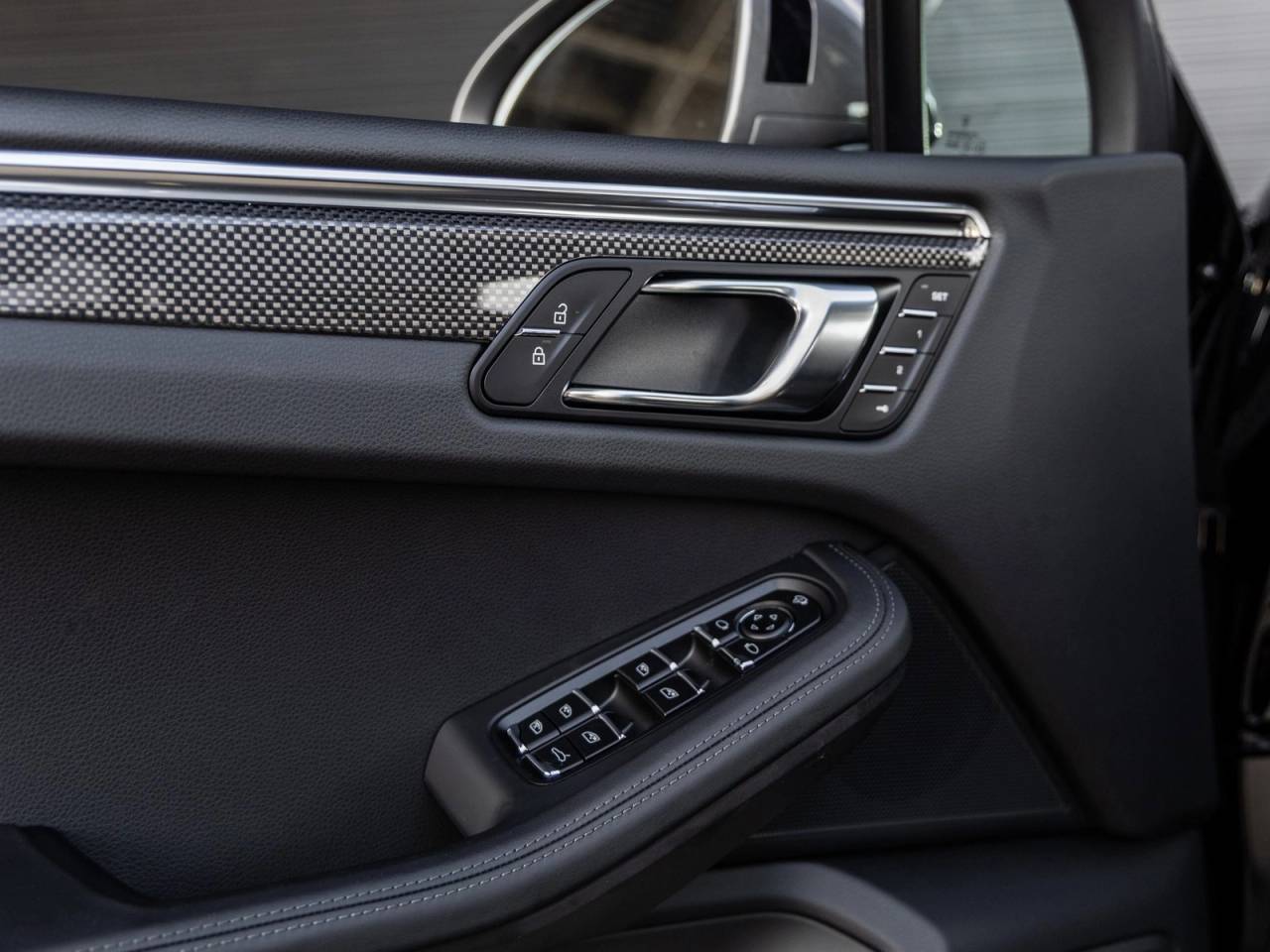 2025 Porsche Macan Macan T