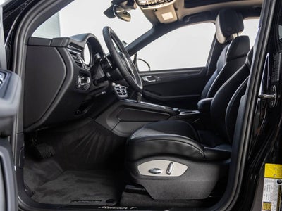 2025 Porsche Macan Macan T