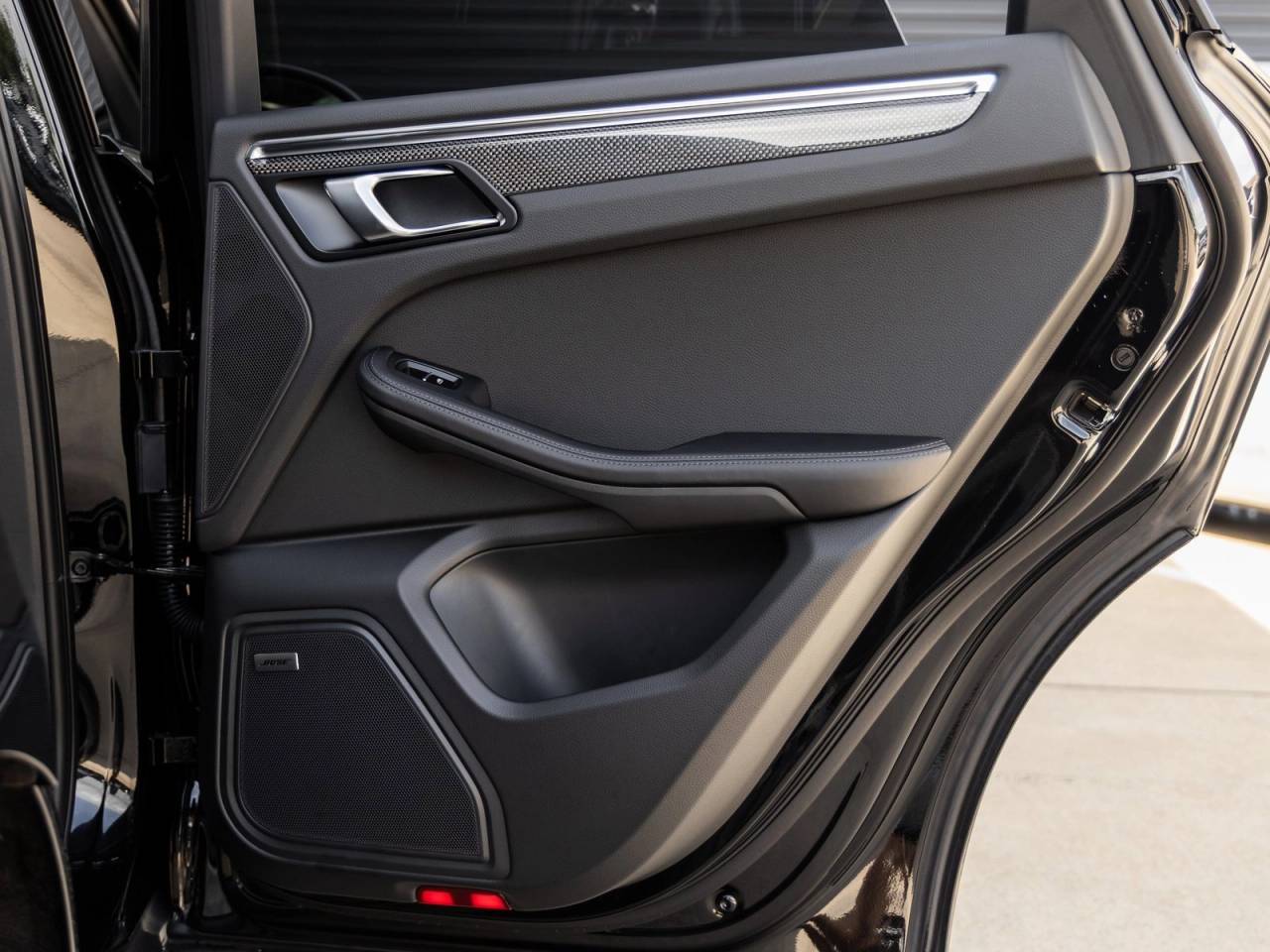 2025 Porsche Macan Macan T