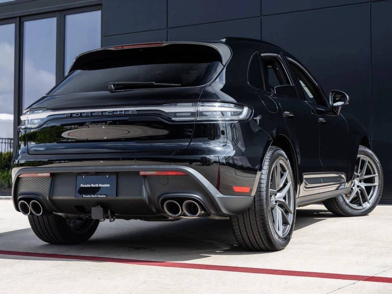 2025 Porsche Macan Macan T