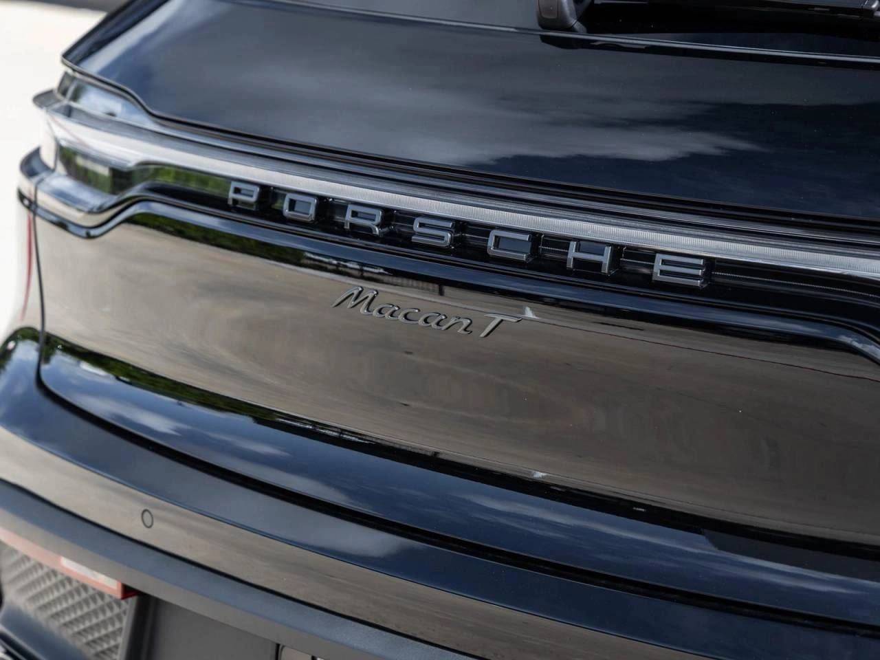 2025 Porsche Macan Macan T